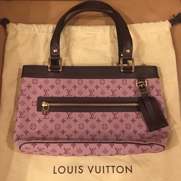 Louis Vuitton Handbags - 💯Auth New Louis Vuitton Limited Ed. Shoulder Bag
